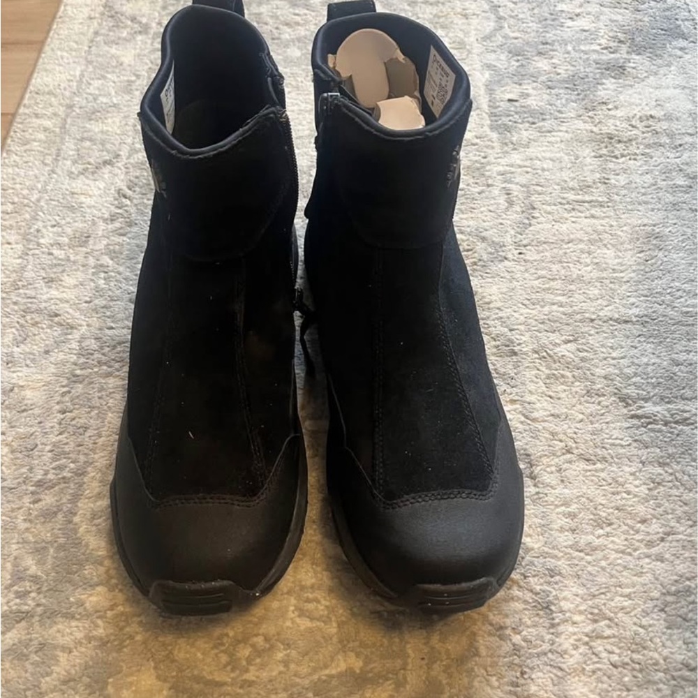 Men's Black Snow Boots